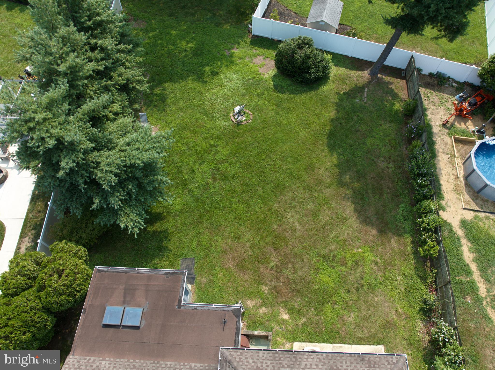 112 E Valleybrook Rd