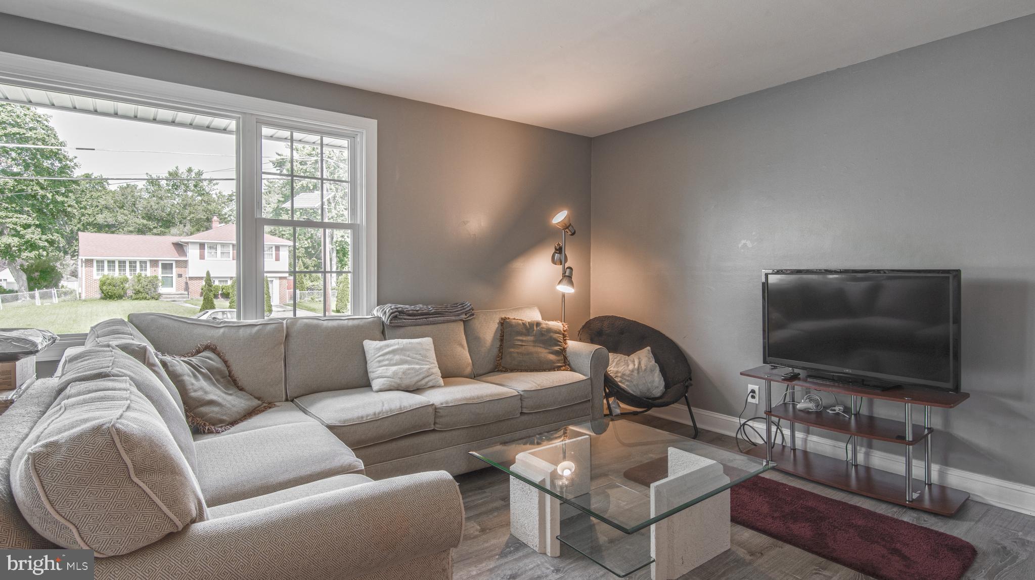 112 E Valleybrook Rd