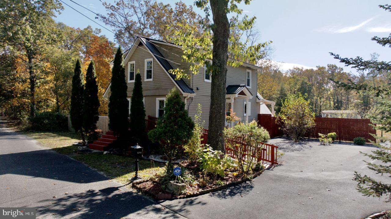 578 Wharton Ave