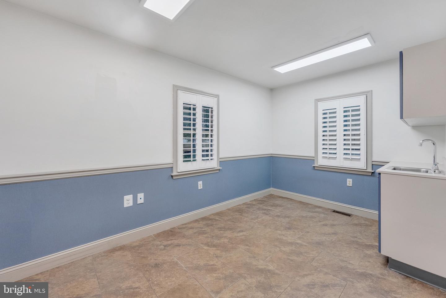 318 White Horse Pike