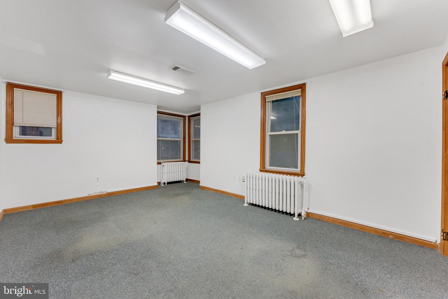 318 White Horse Pike