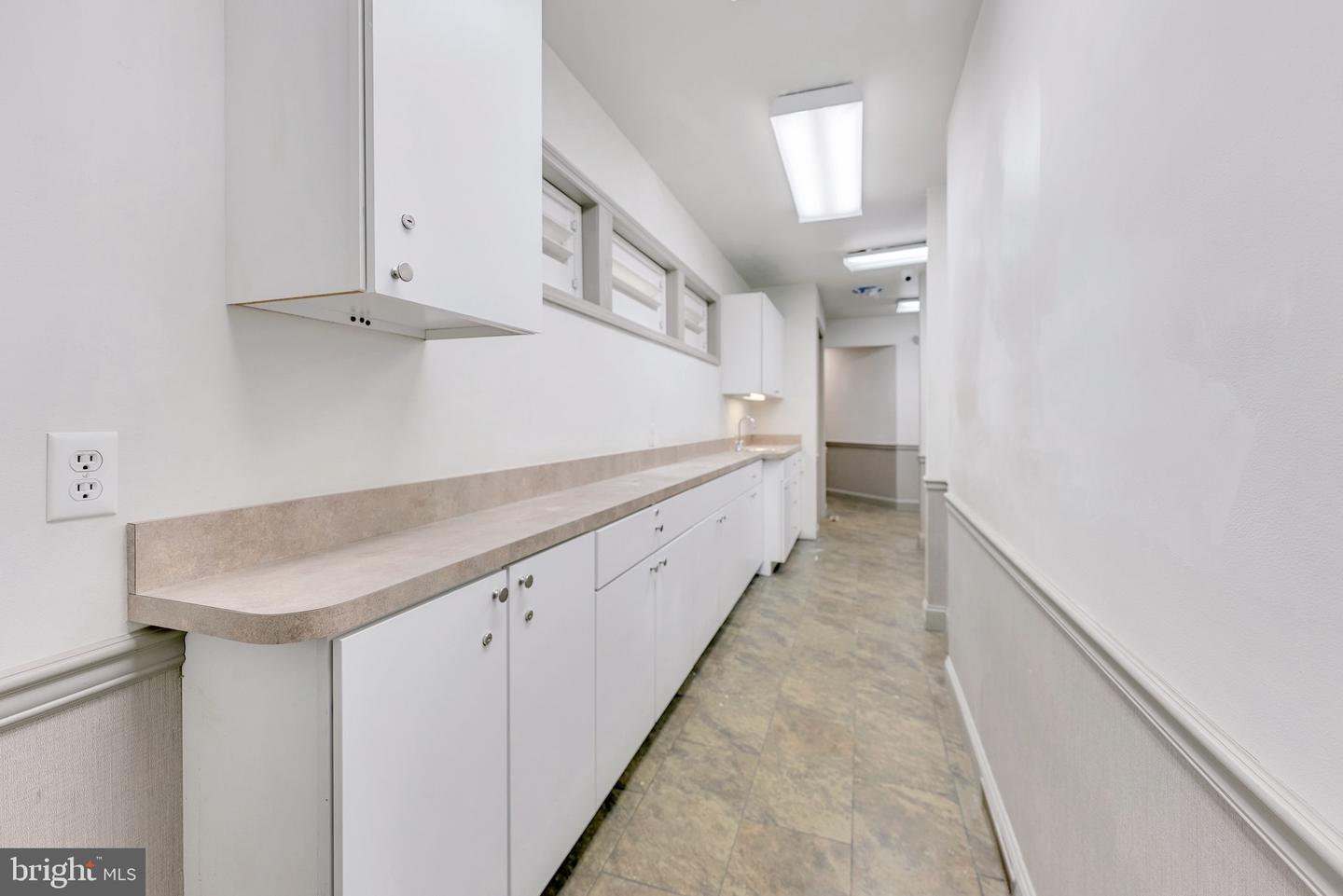 318 White Horse Pike