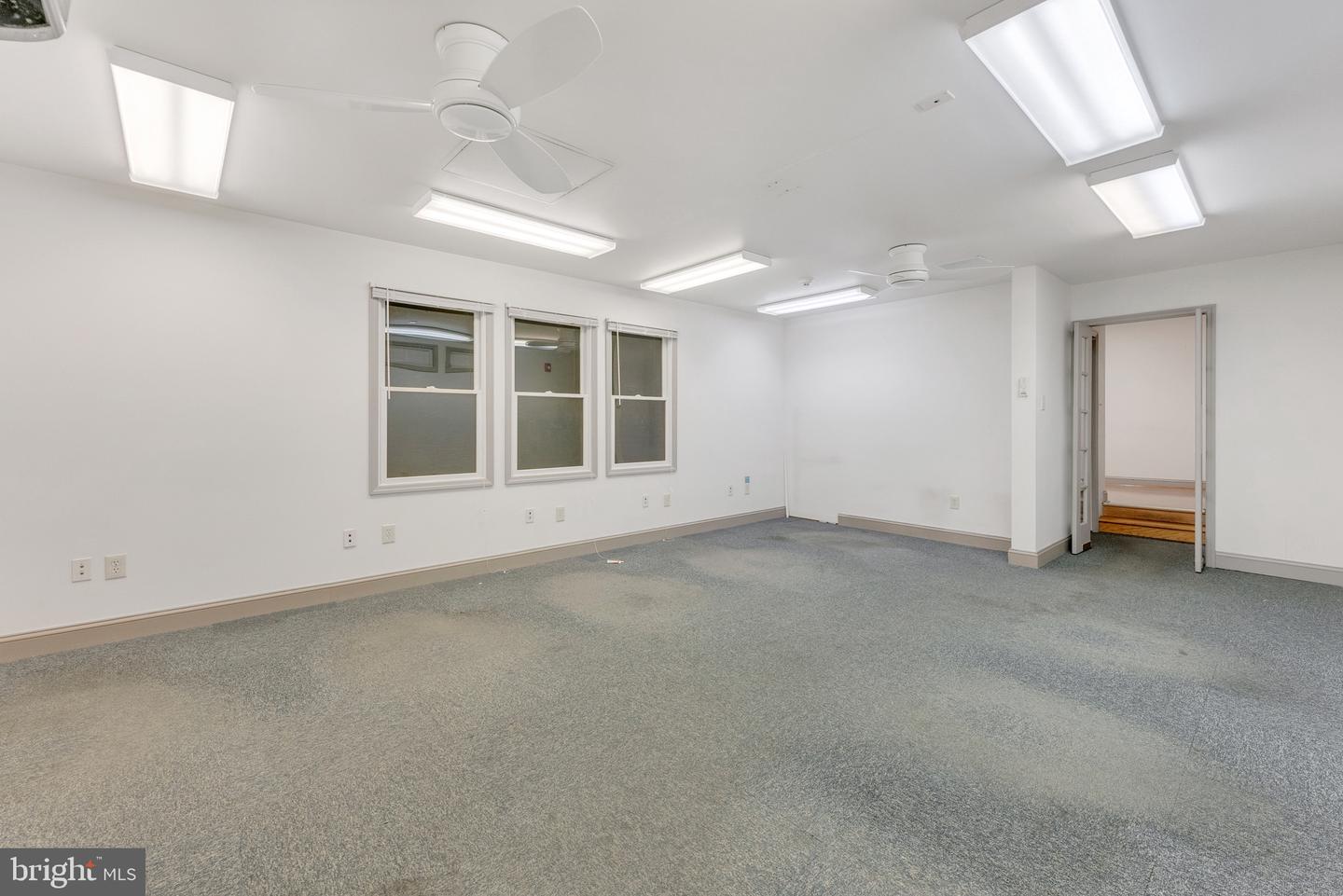318 White Horse Pike