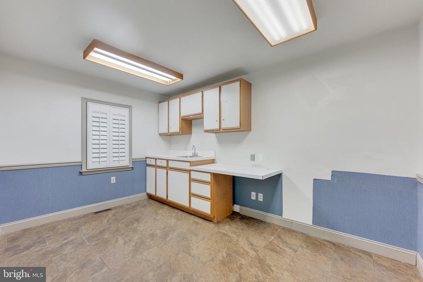 318 White Horse Pike