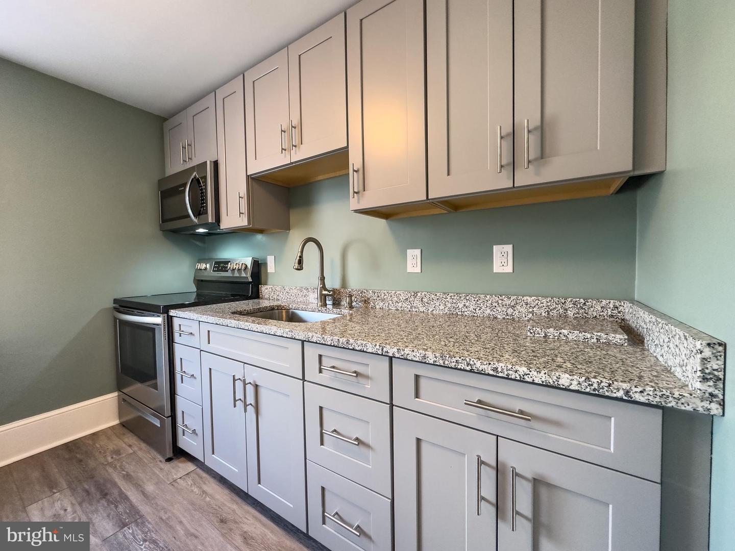 35-37 S Main St #2