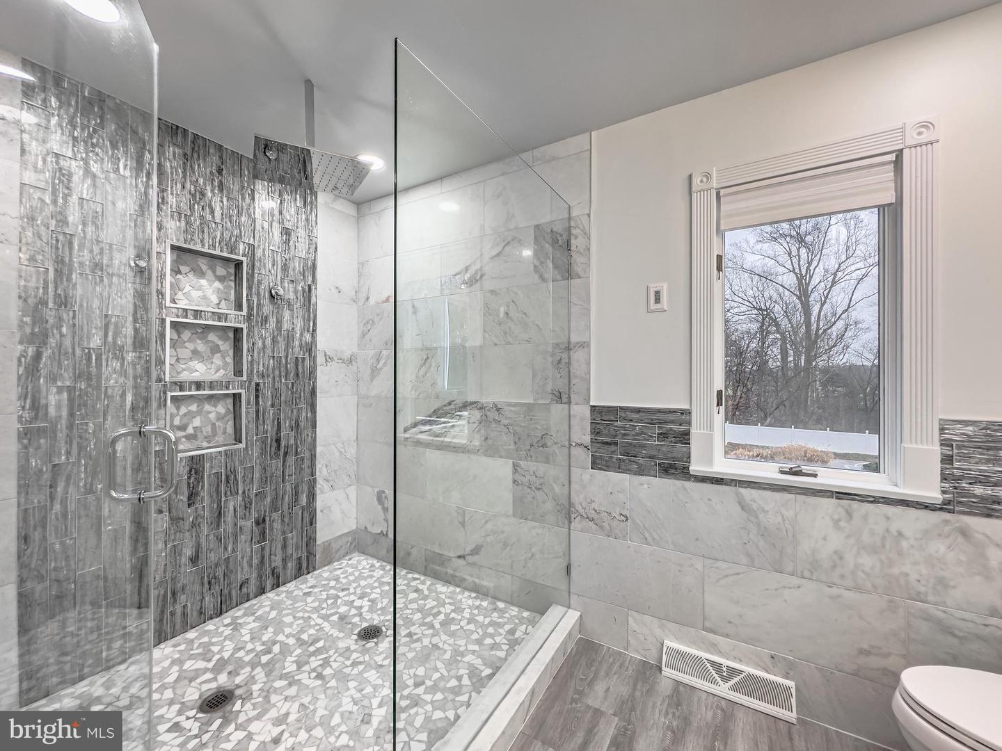 29 Cassandra Ln