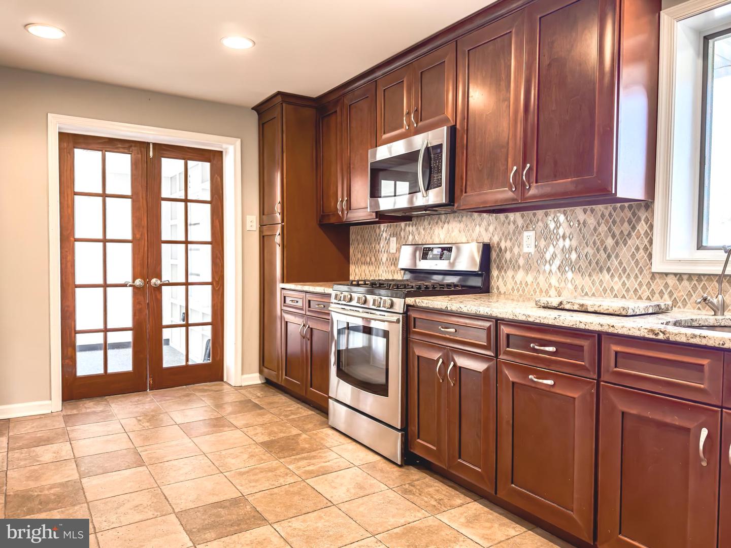 417 Clems Run Rd