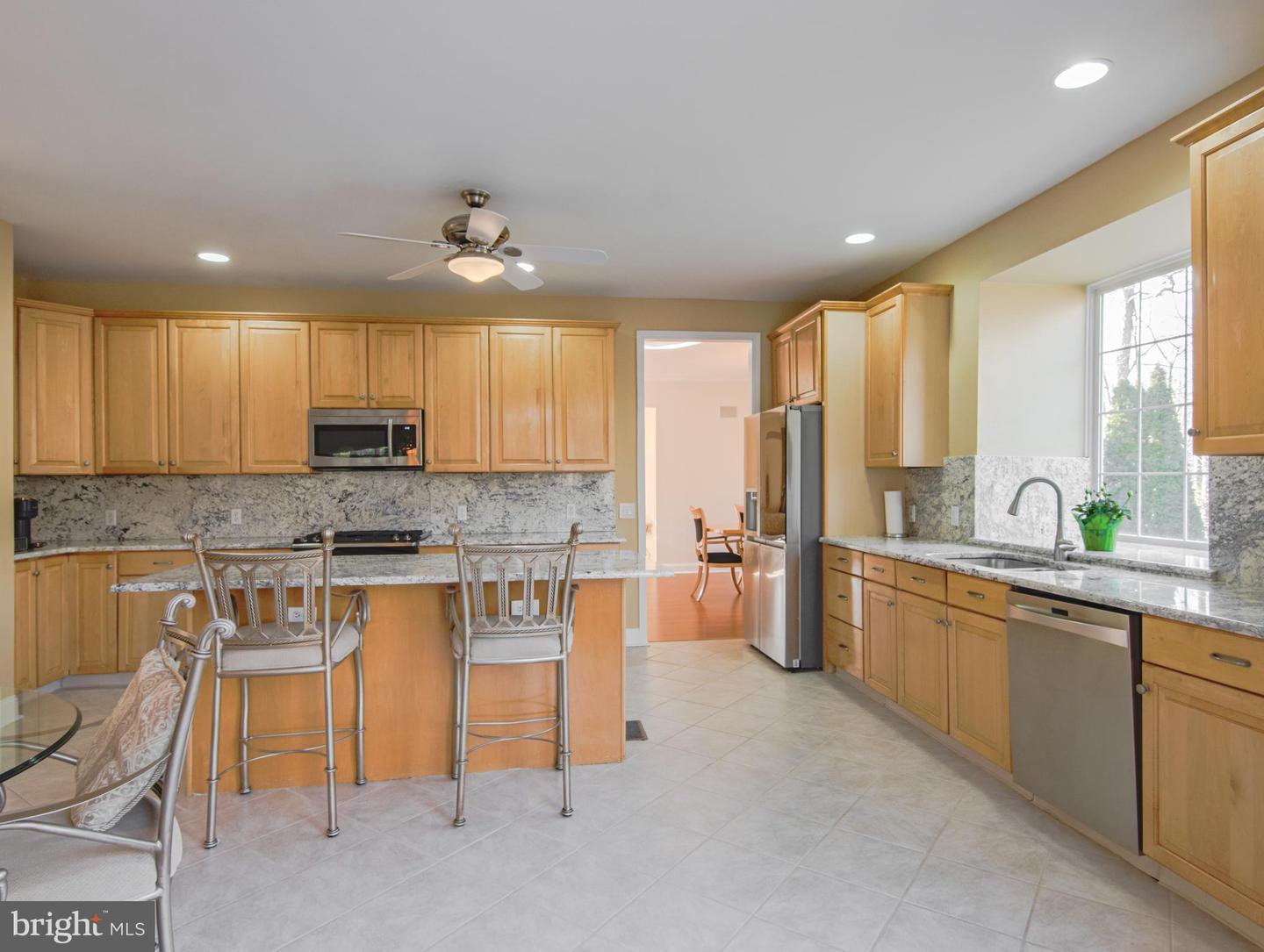 16 Deer Haven Dr