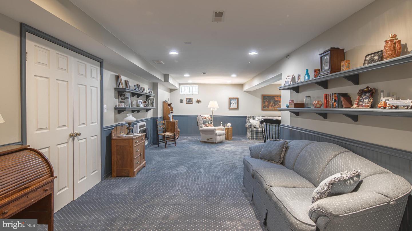 212 Fox Glove Trl