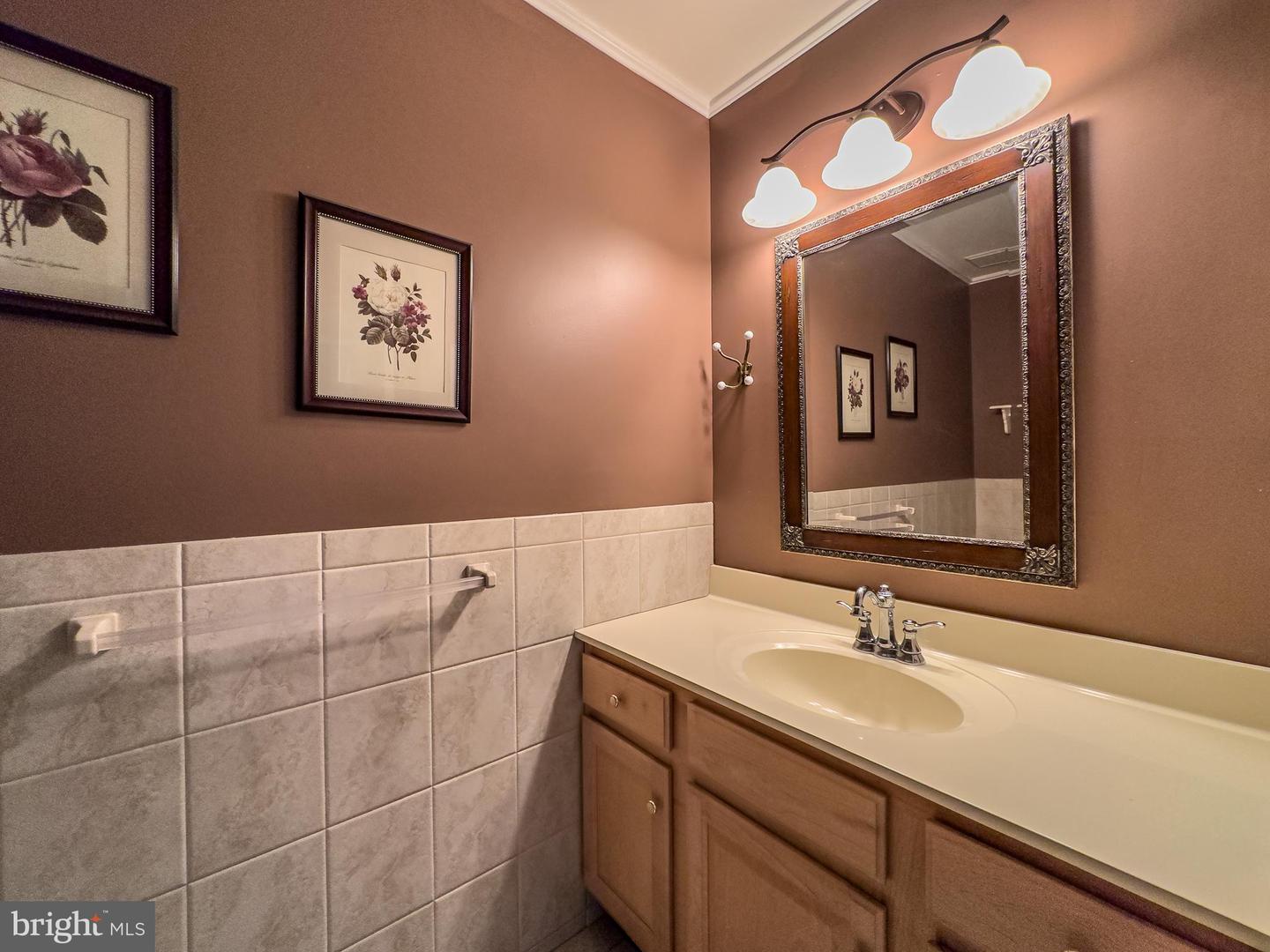 212 Fox Glove Trl