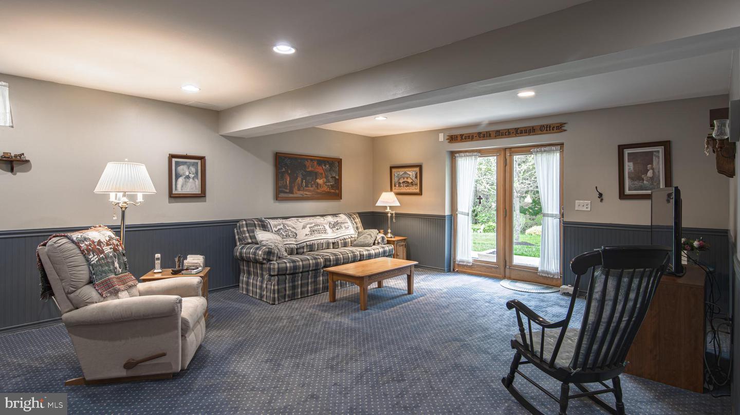 212 Fox Glove Trl
