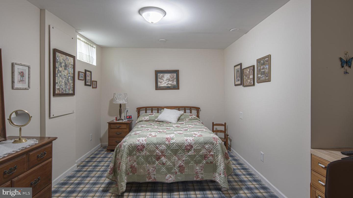 212 Fox Glove Trl