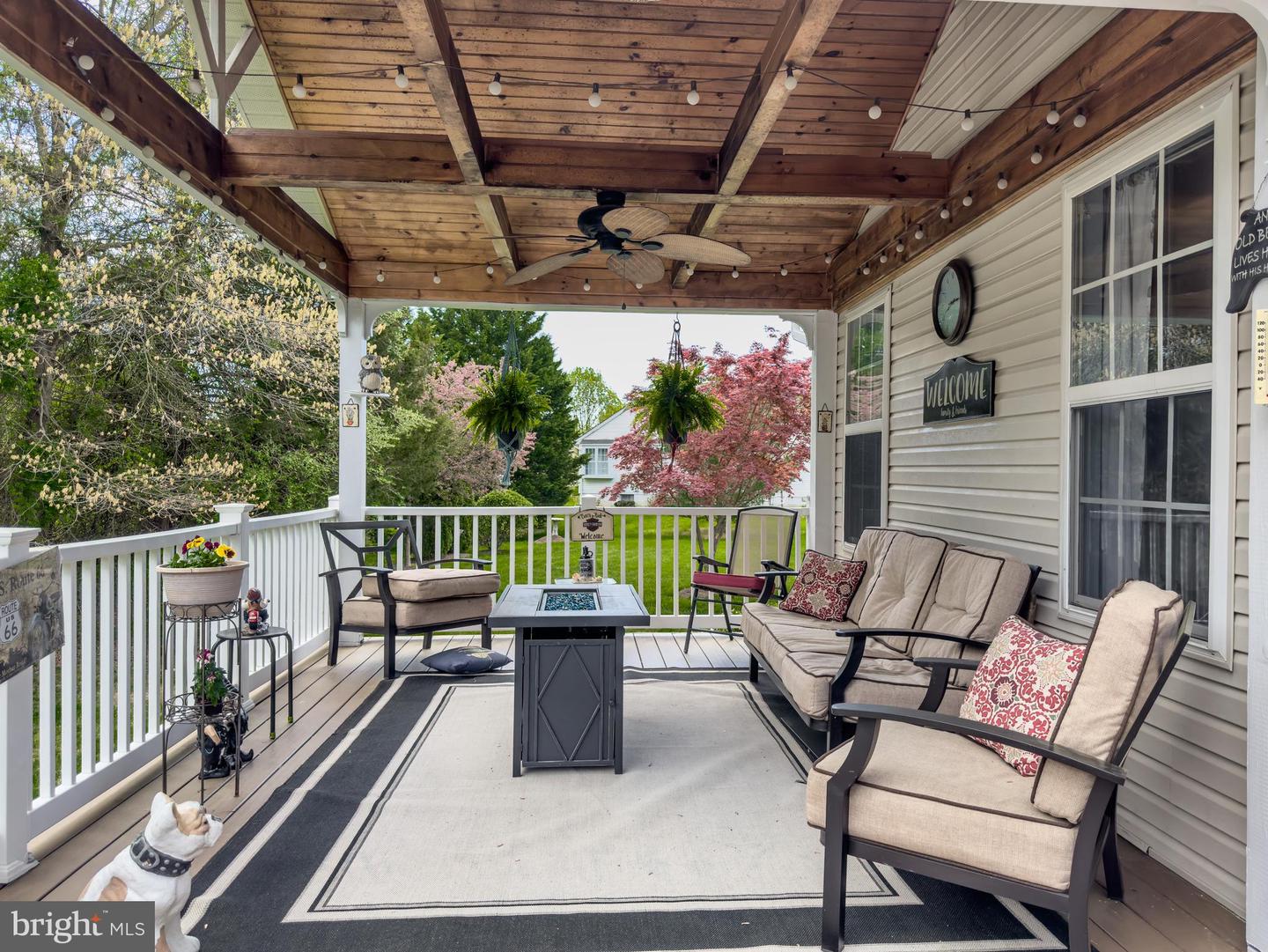 212 Fox Glove Trl