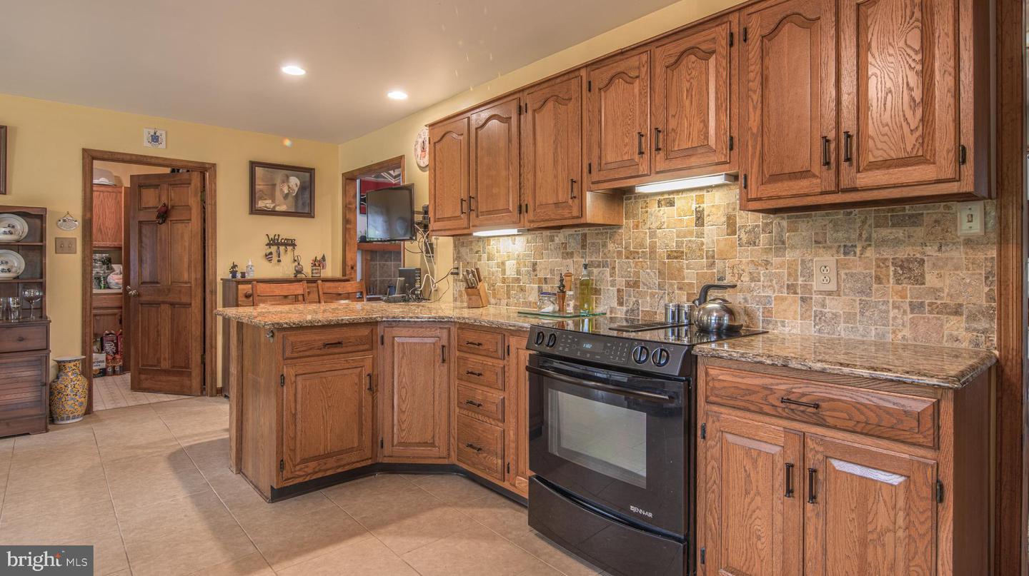 649 Tomlin Station Rd