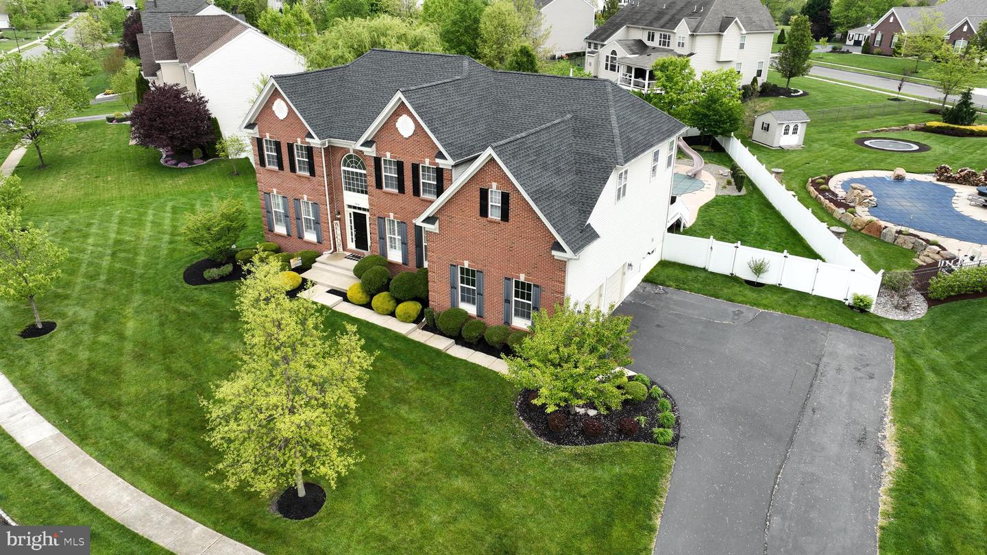 504 Wisteria Way