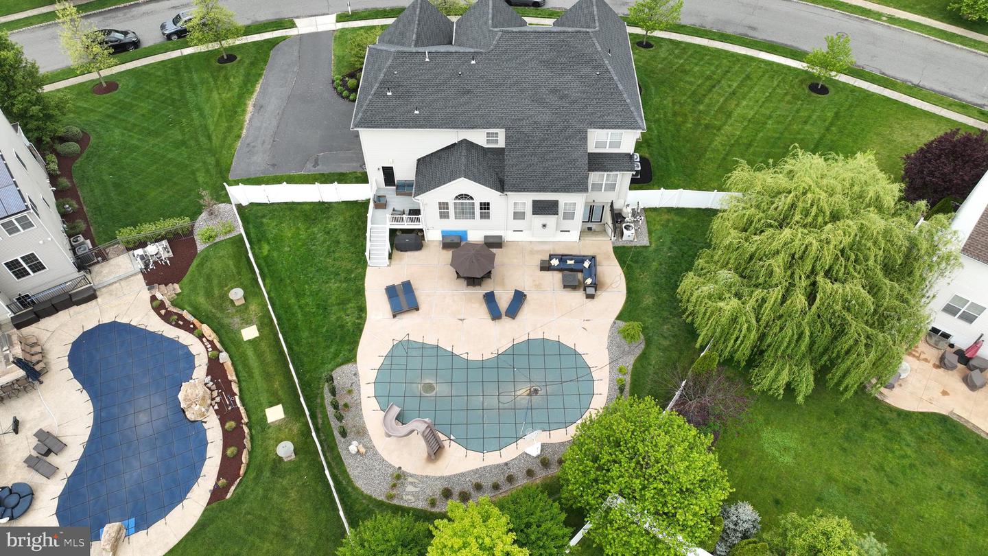 504 Wisteria Way