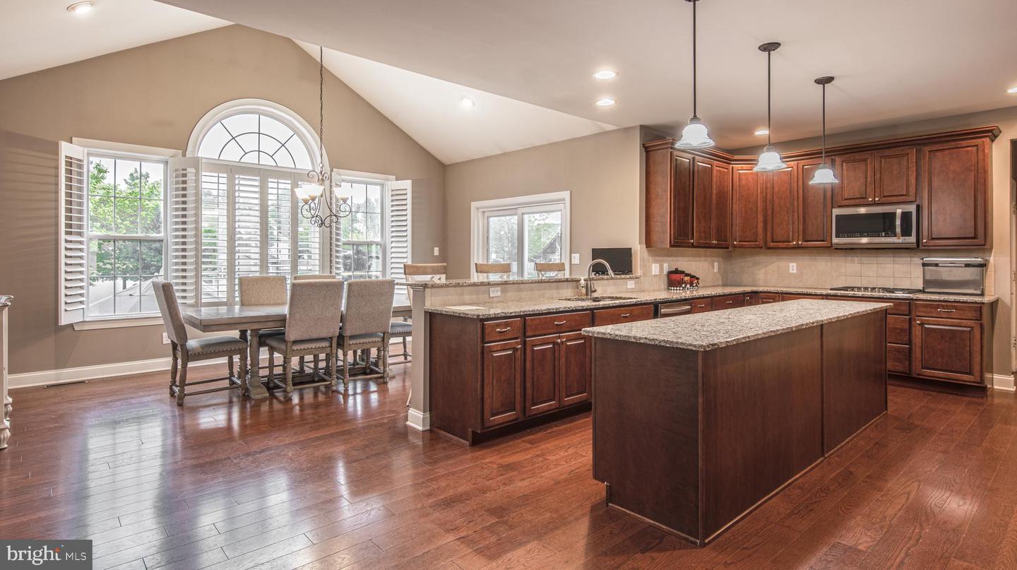 504 Wisteria Way