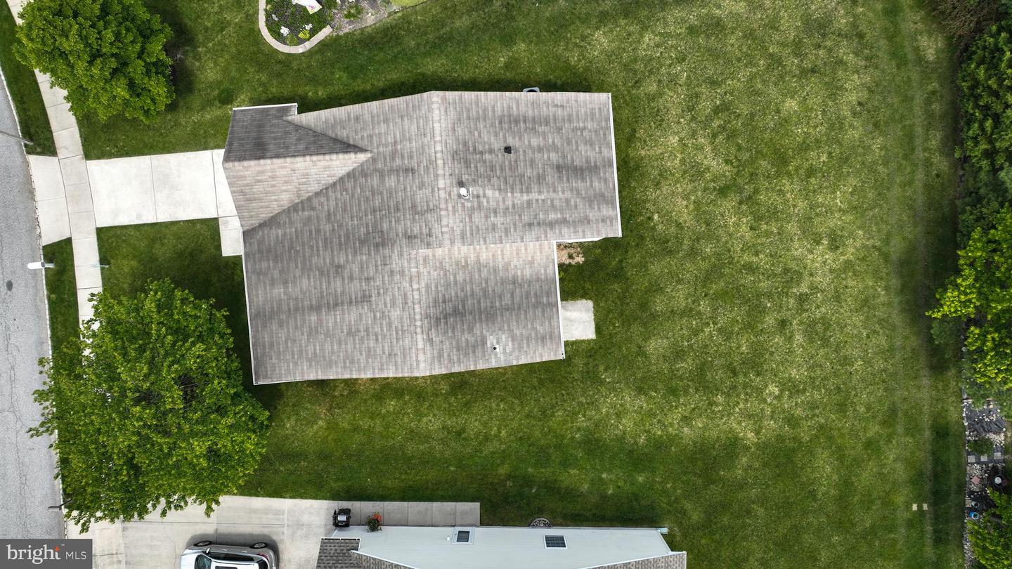 109 Canopy Ln