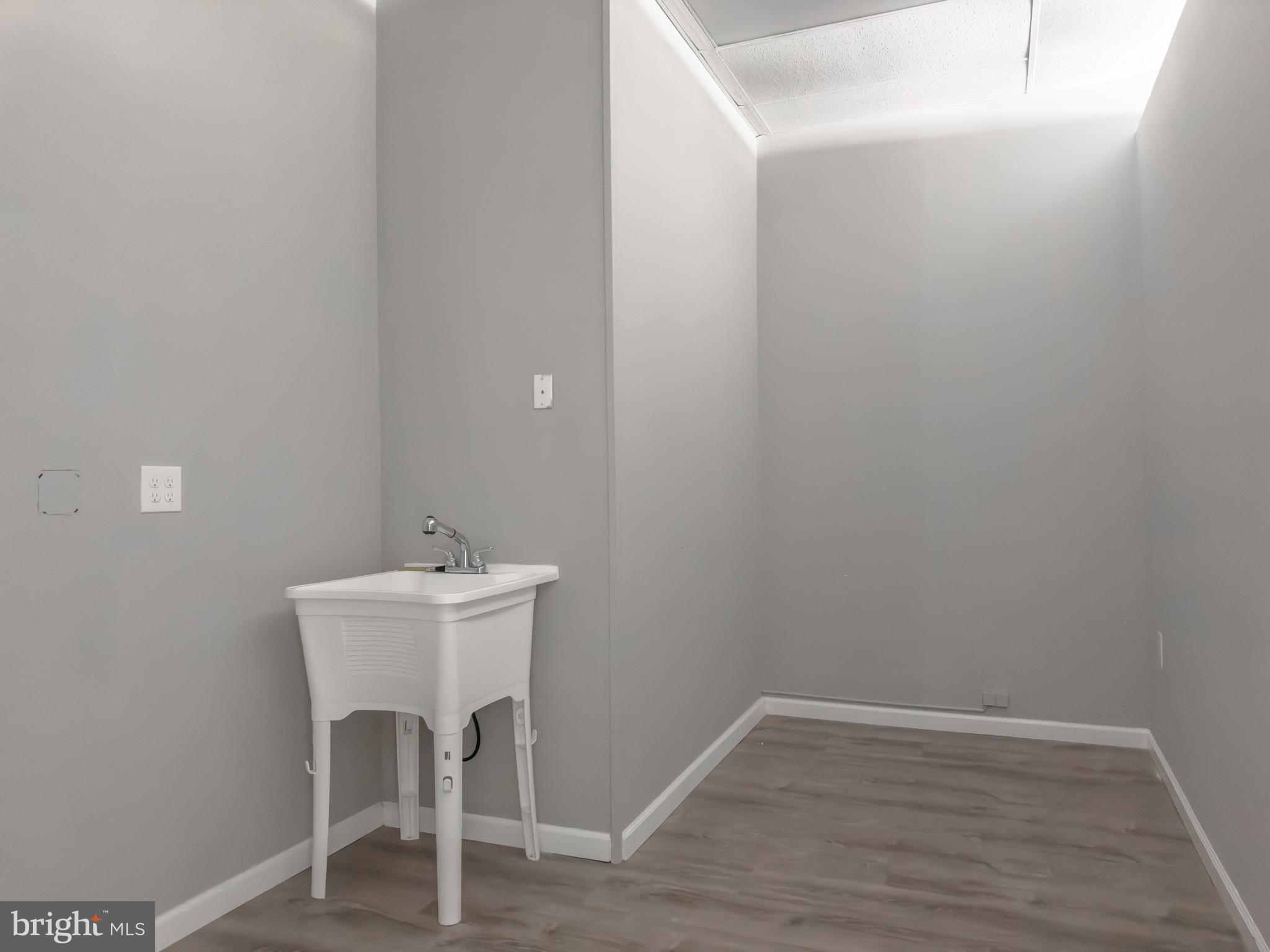 3 East Blvd N #3
