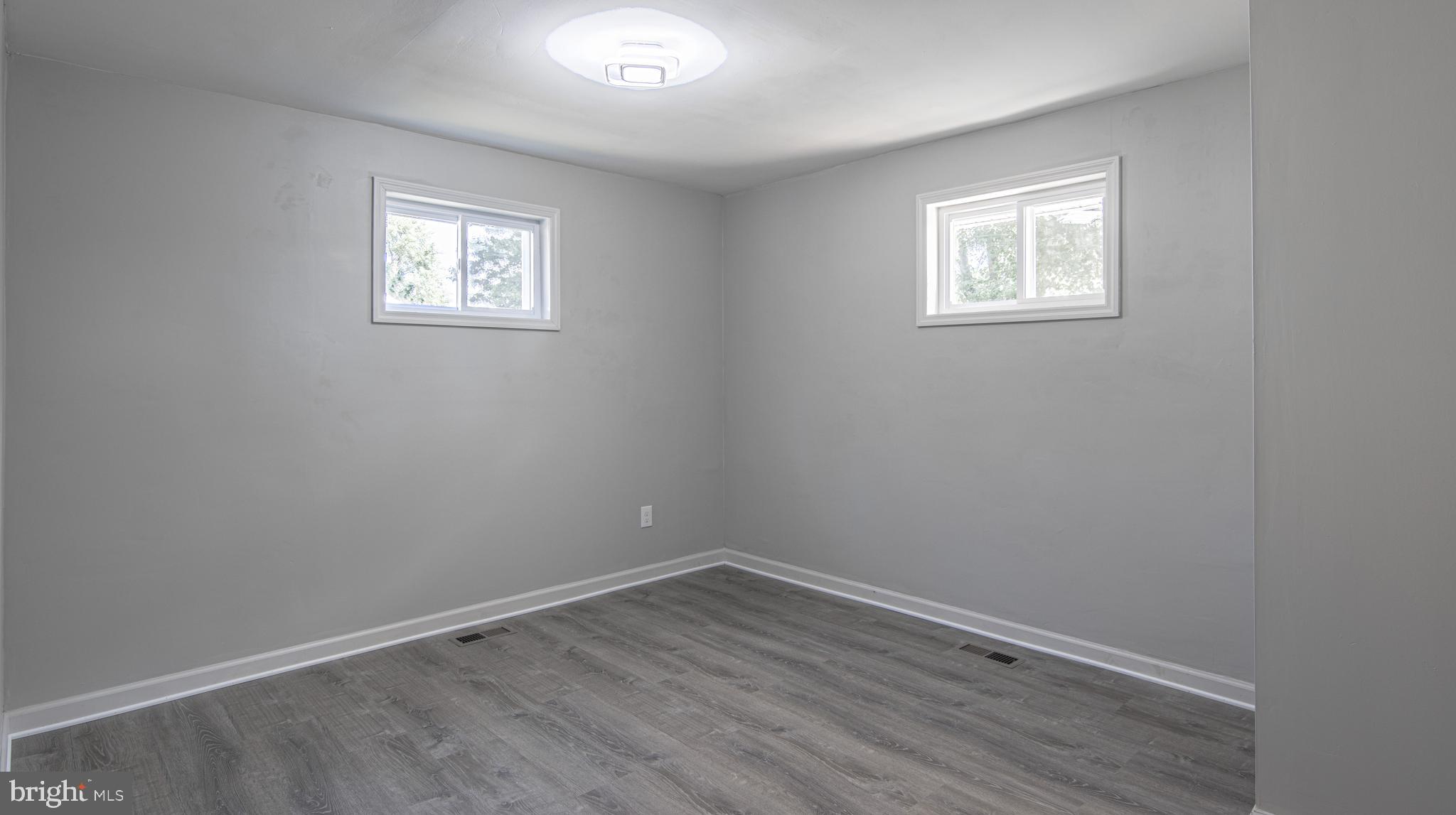 1485 Delsea Dr