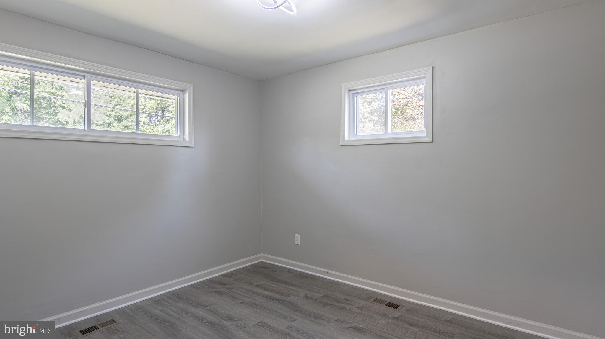 1485 Delsea Dr