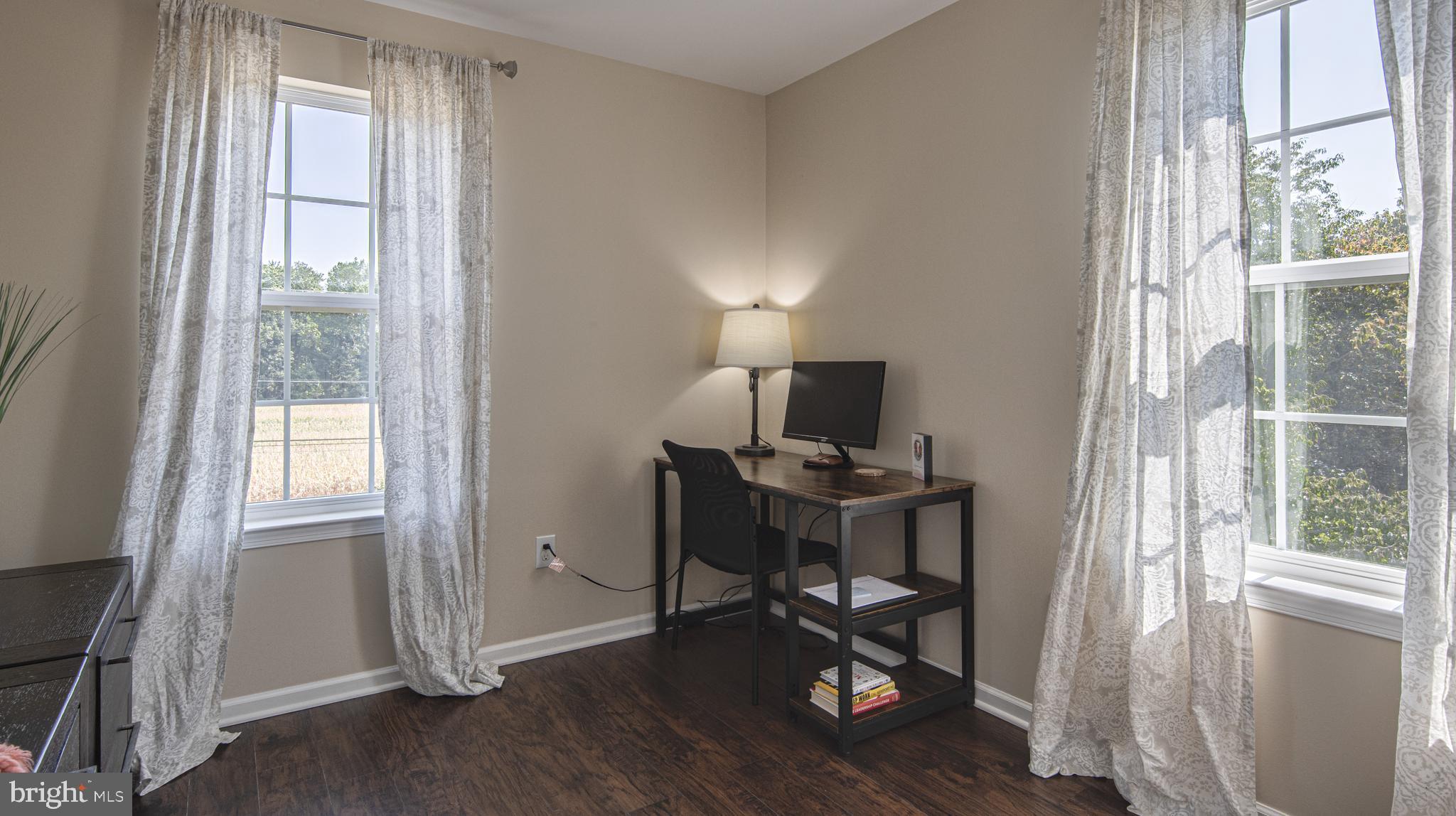 450 Aura Rd