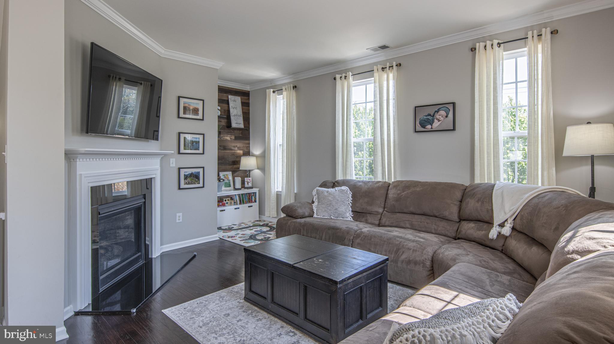 450 Aura Rd