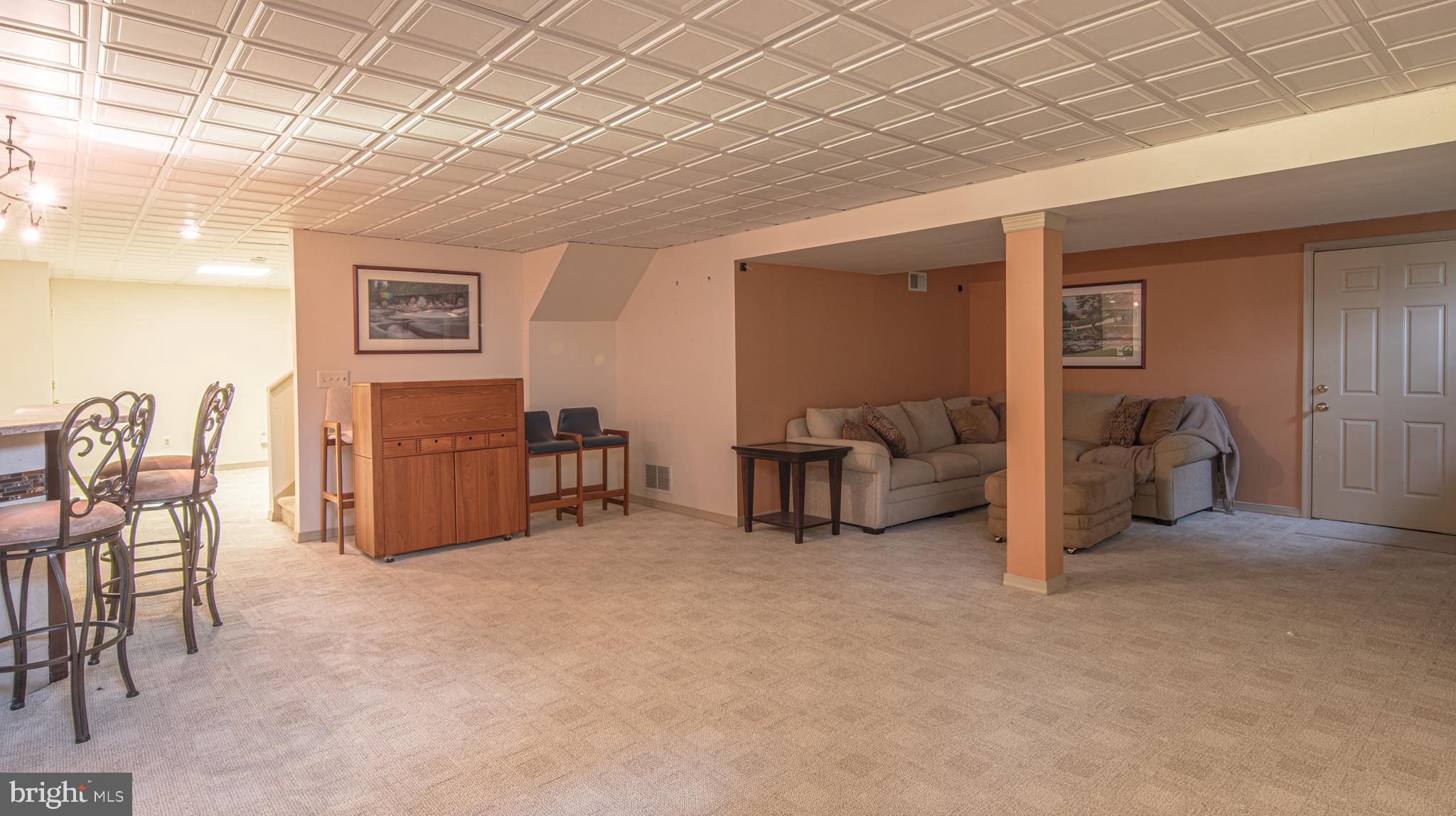 202 Heather Ct