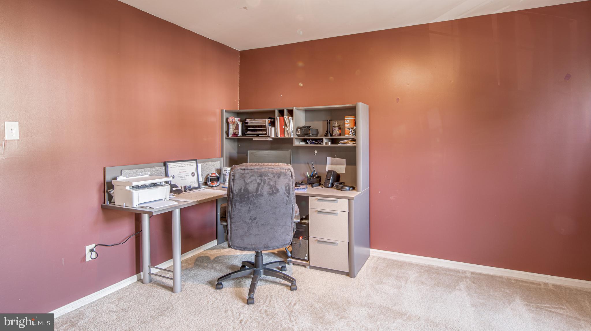 223 Allens Ln