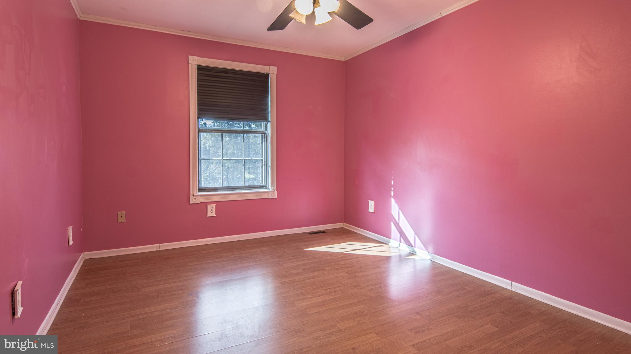 223 Allens Ln