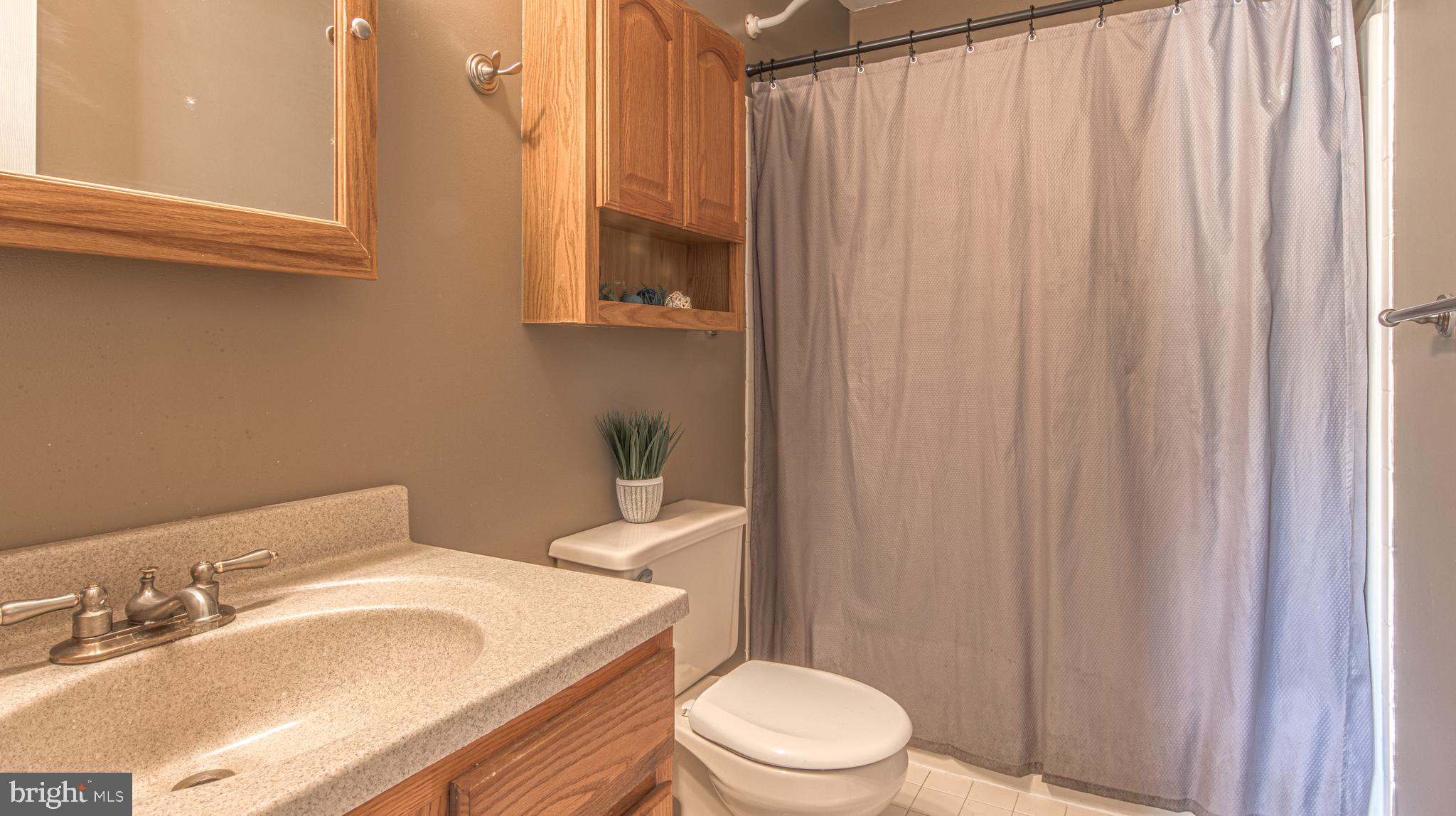 223 Allens Ln
