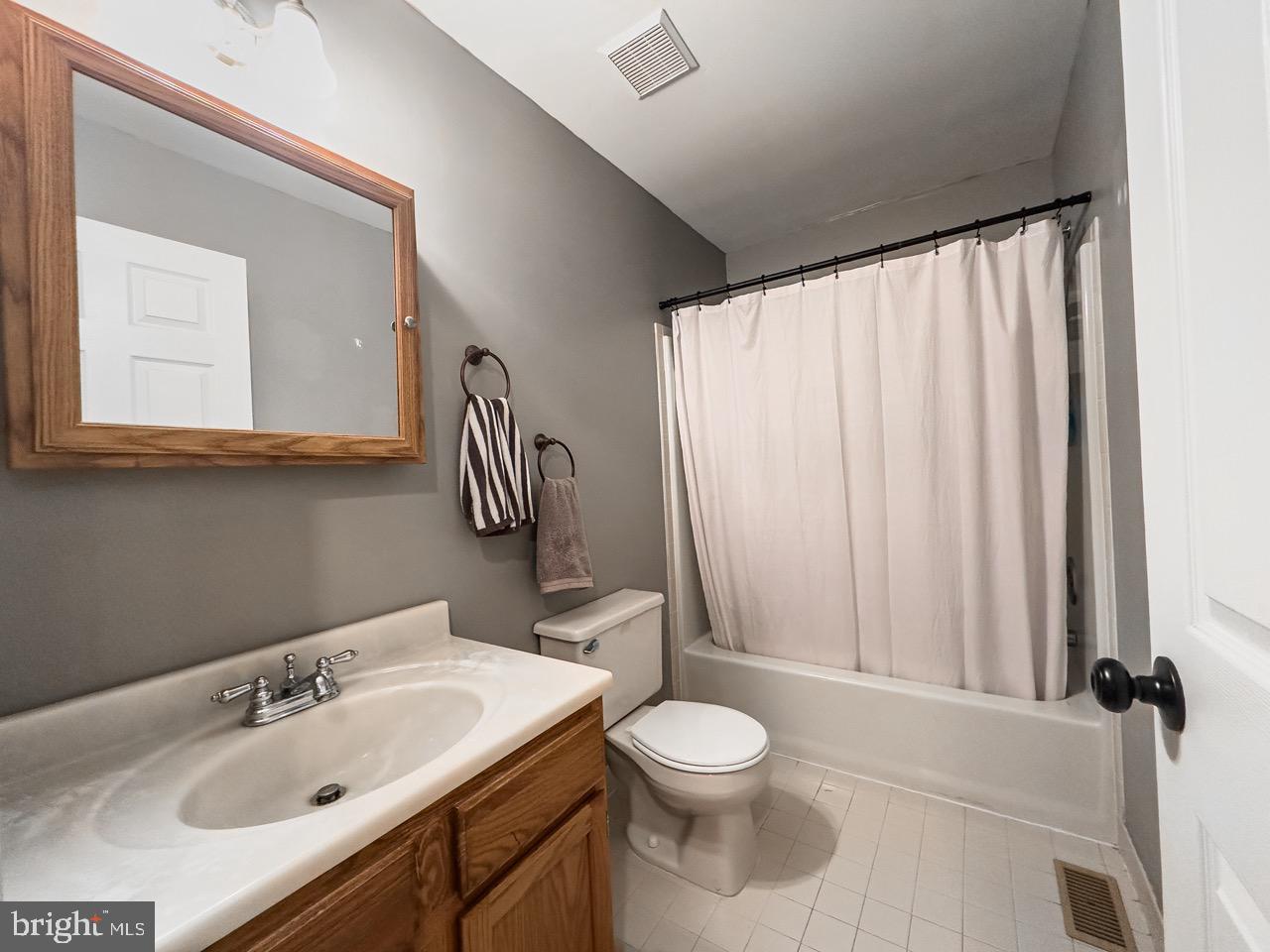 223 Allens Ln