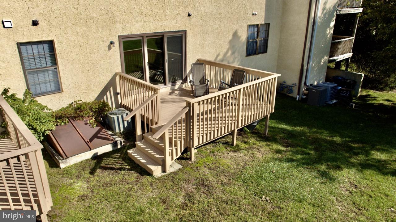 223 Allens Ln