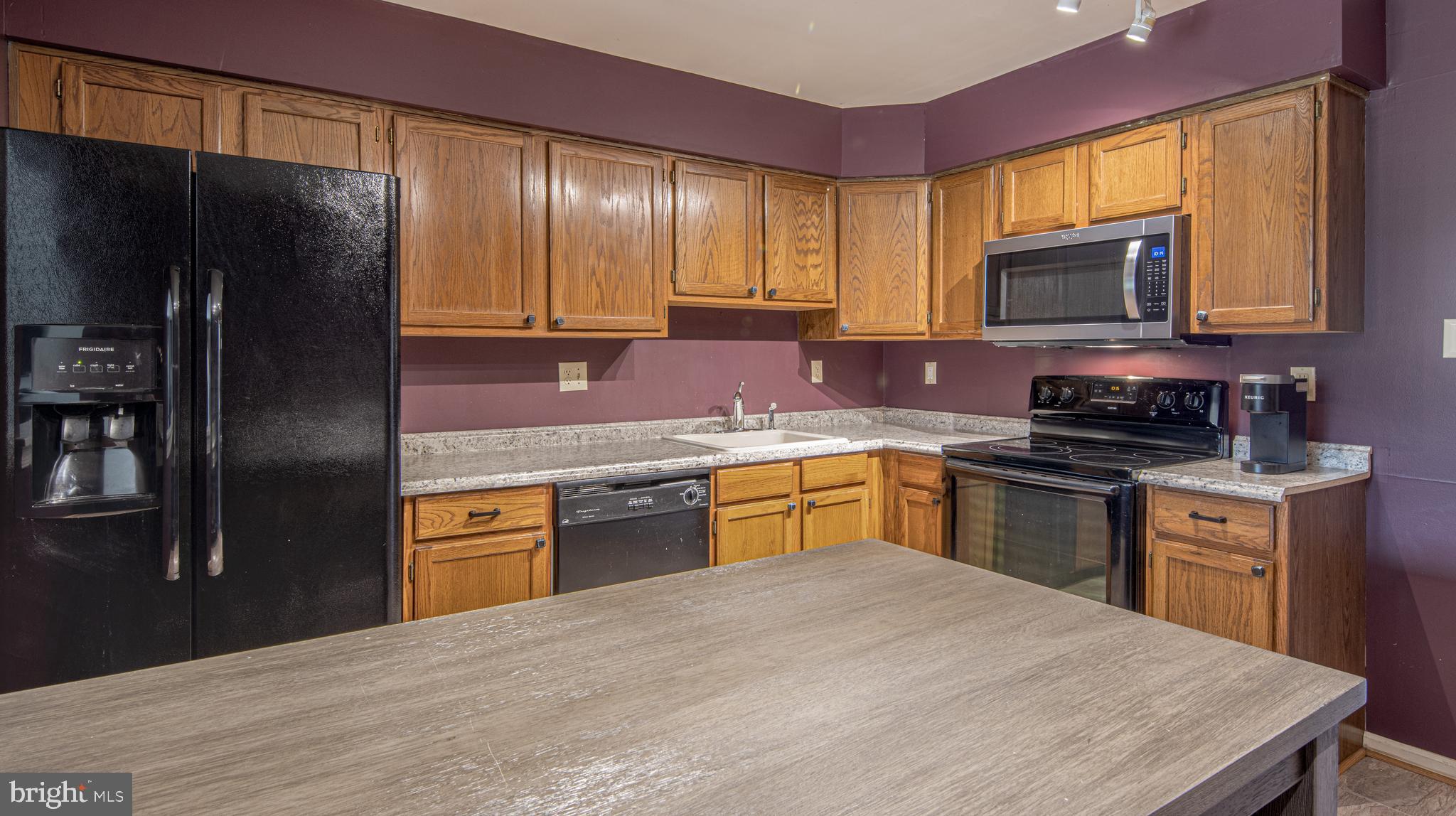 223 Allens Ln