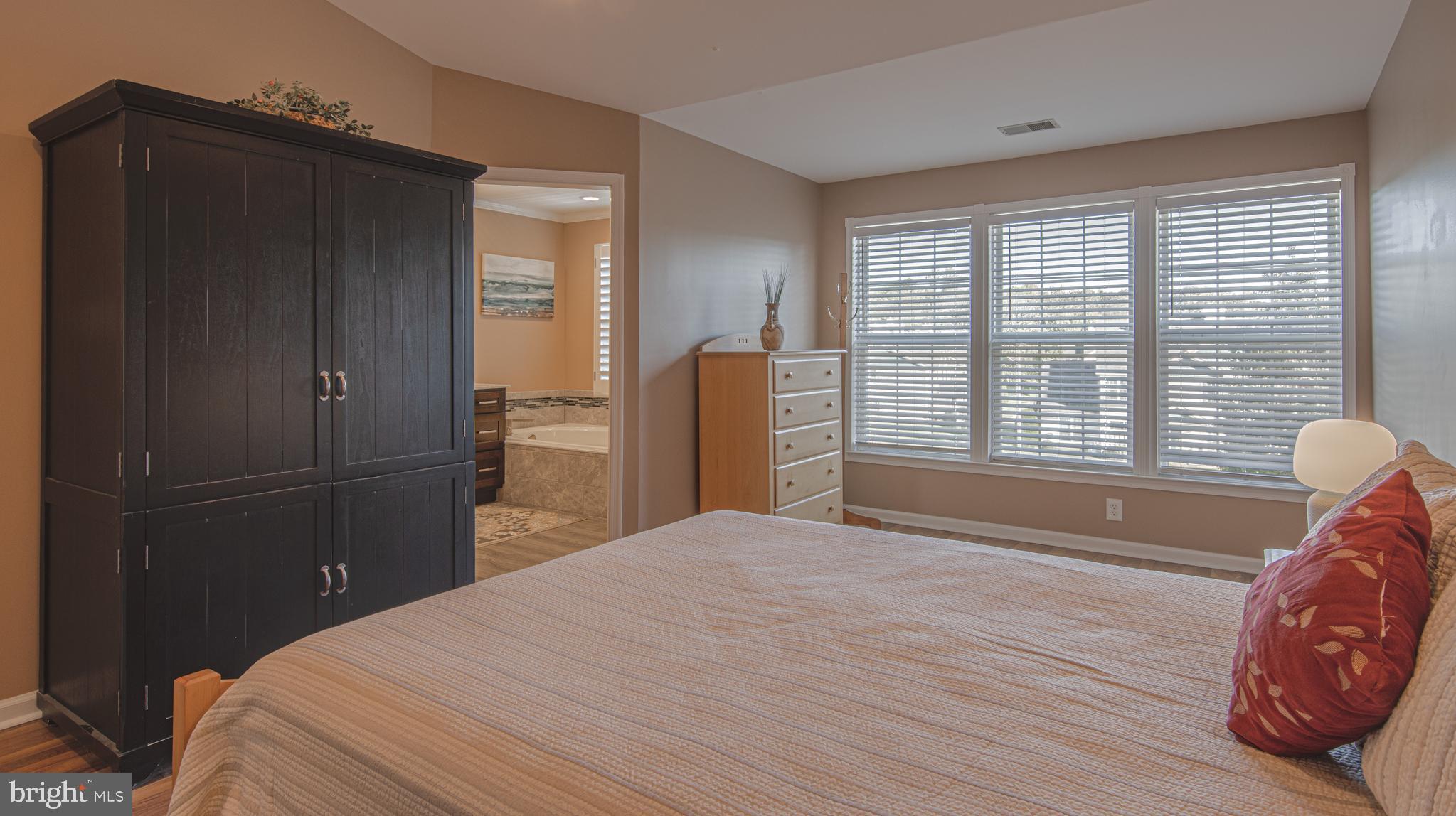 113 Carriage Way