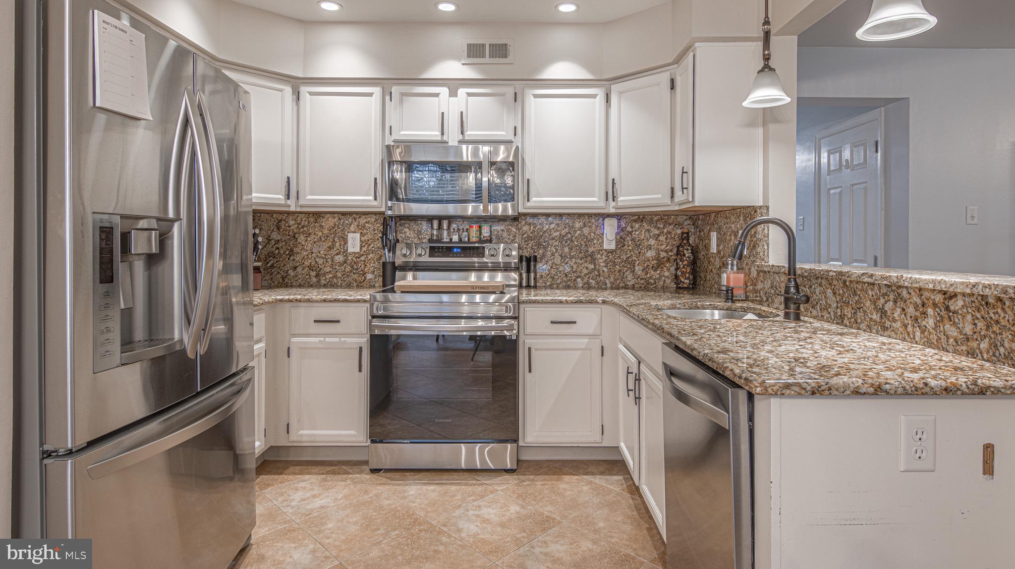 2 Olmsted Dr