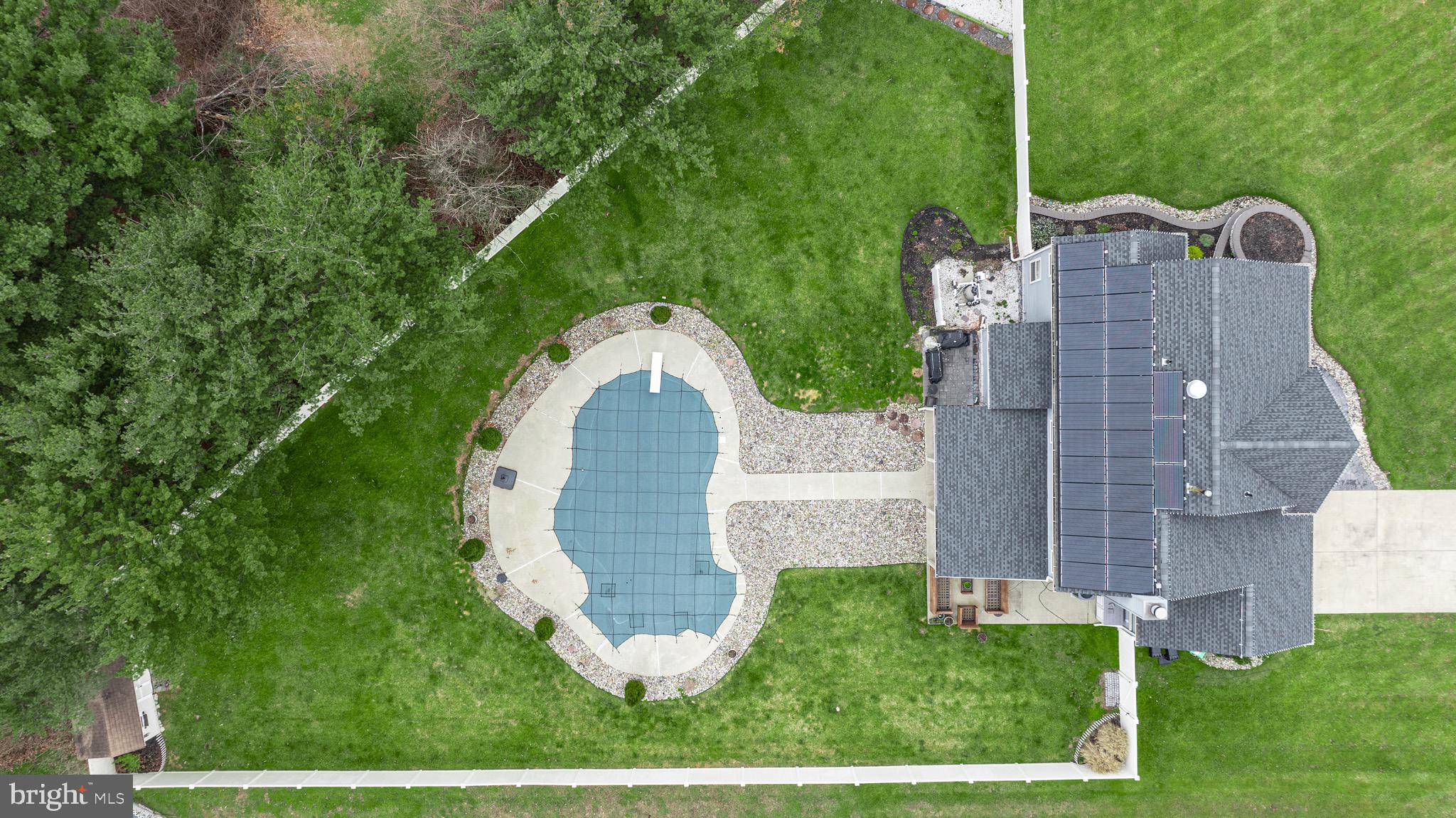 2 Olmsted Dr