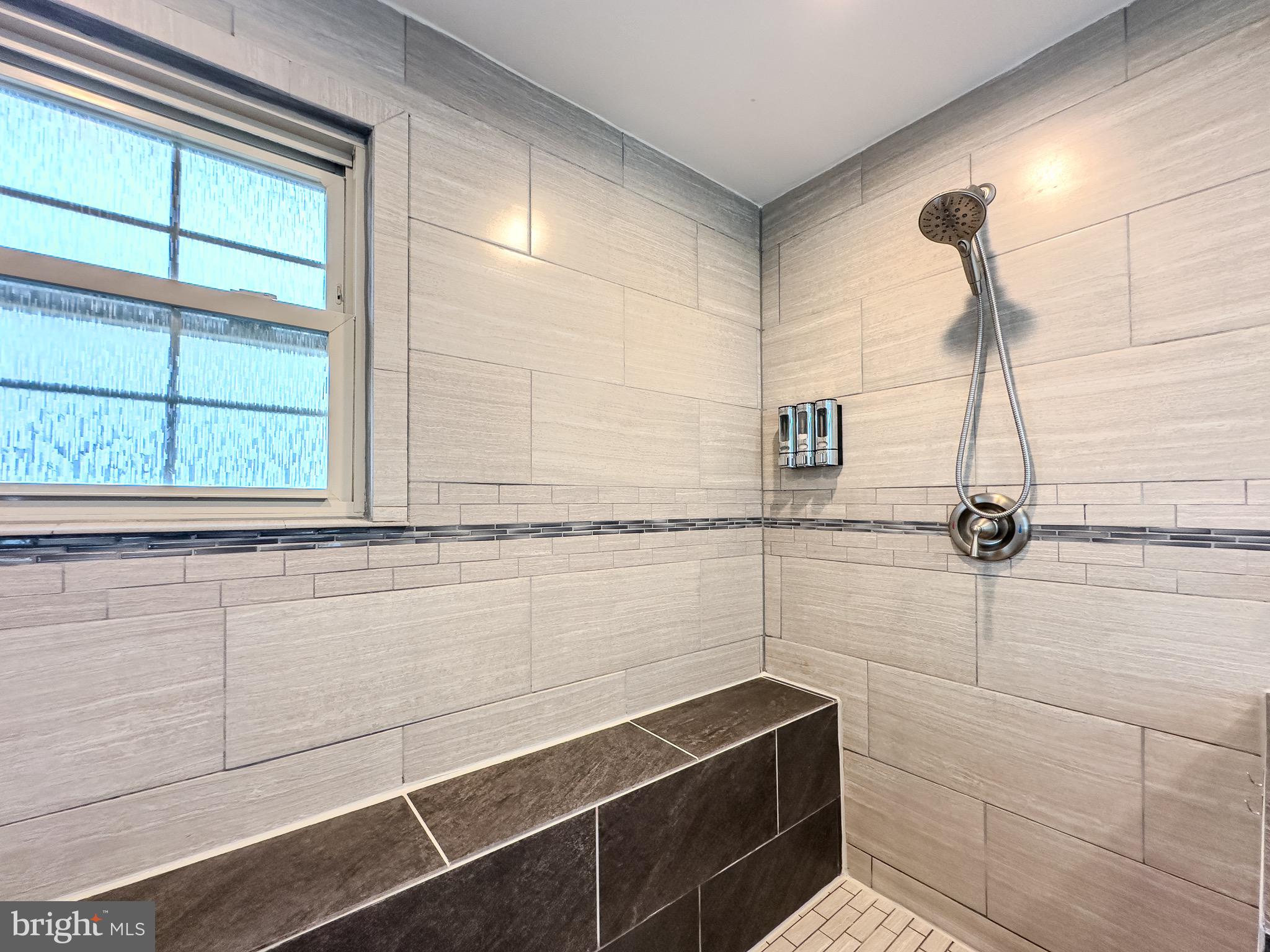 2 Olmsted Dr