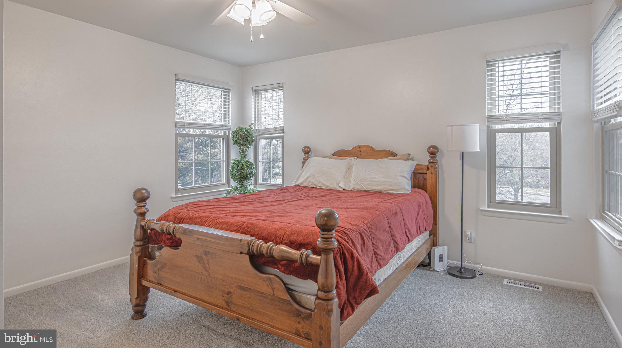 2 Olmsted Dr