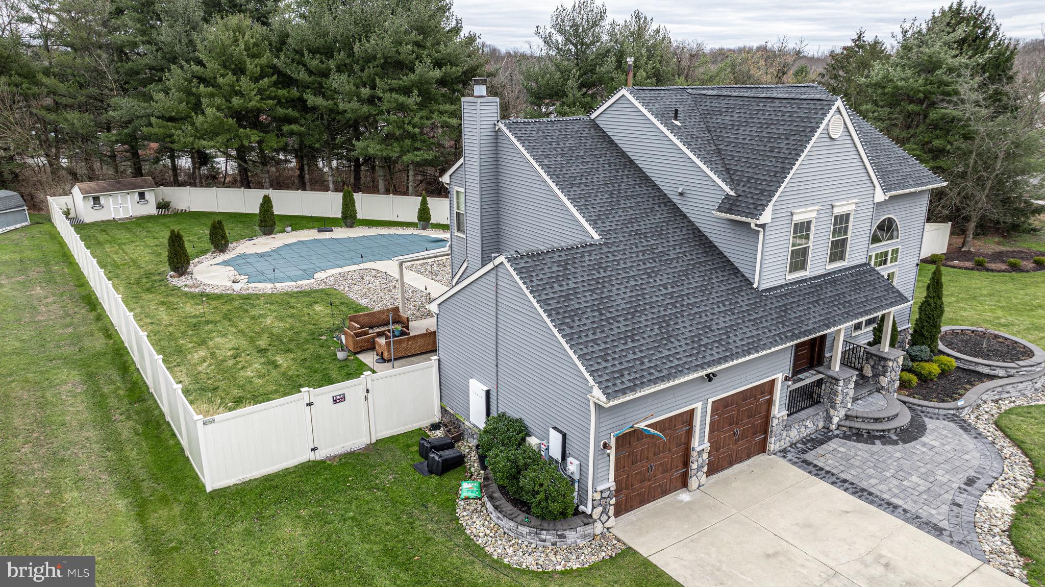 2 Olmsted Dr