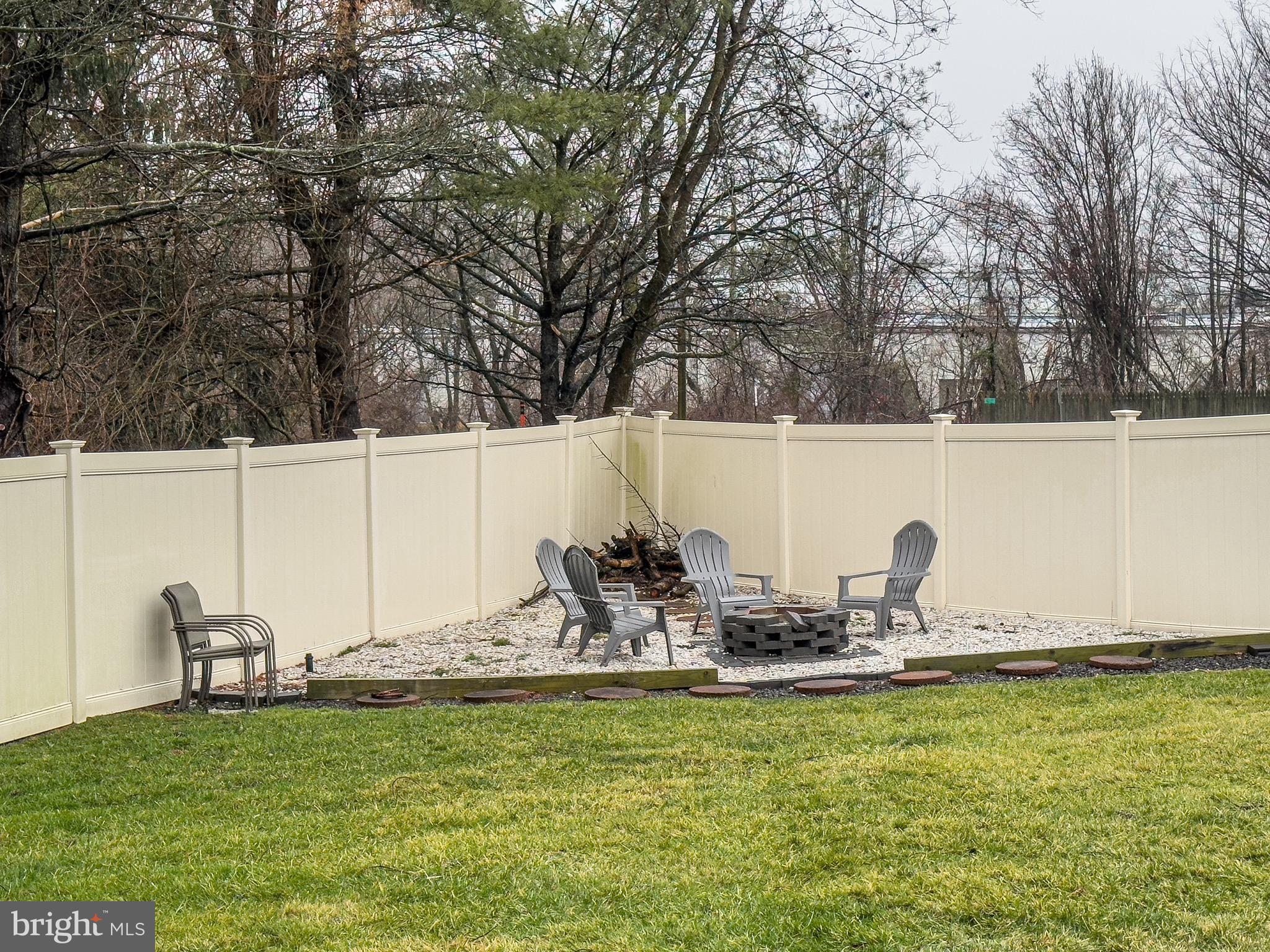 2 Olmsted Dr