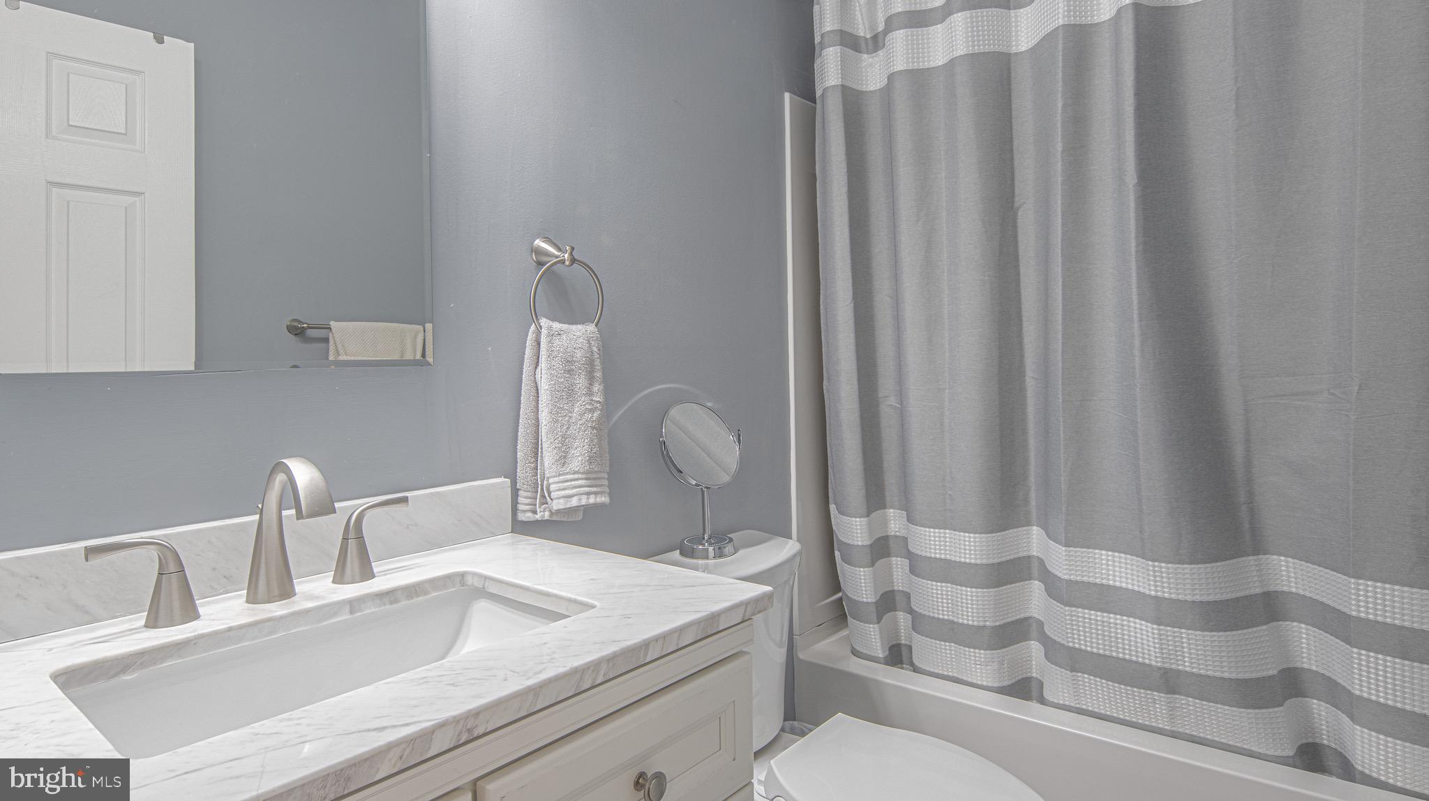 2 Olmsted Dr