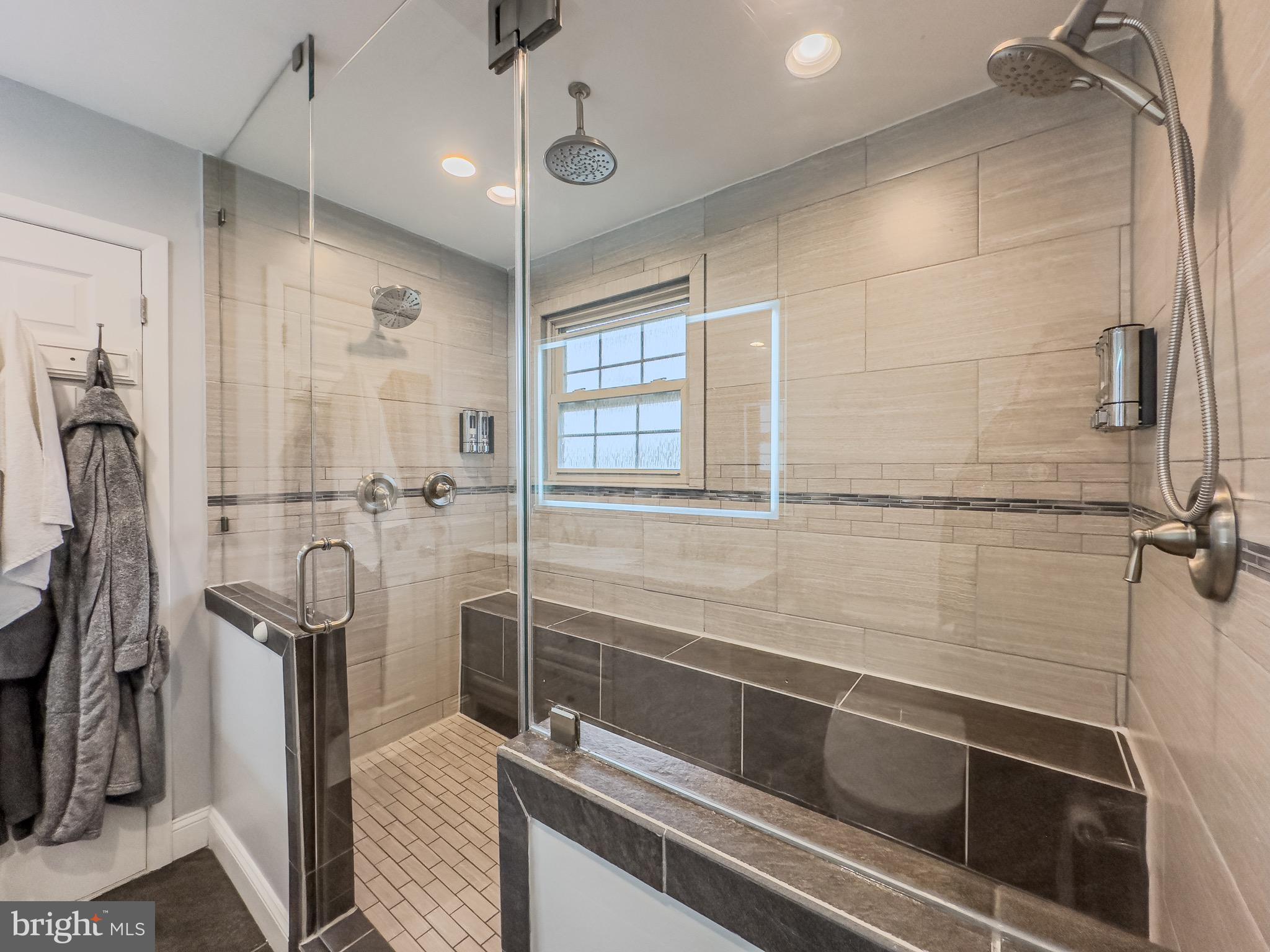 2 Olmsted Dr