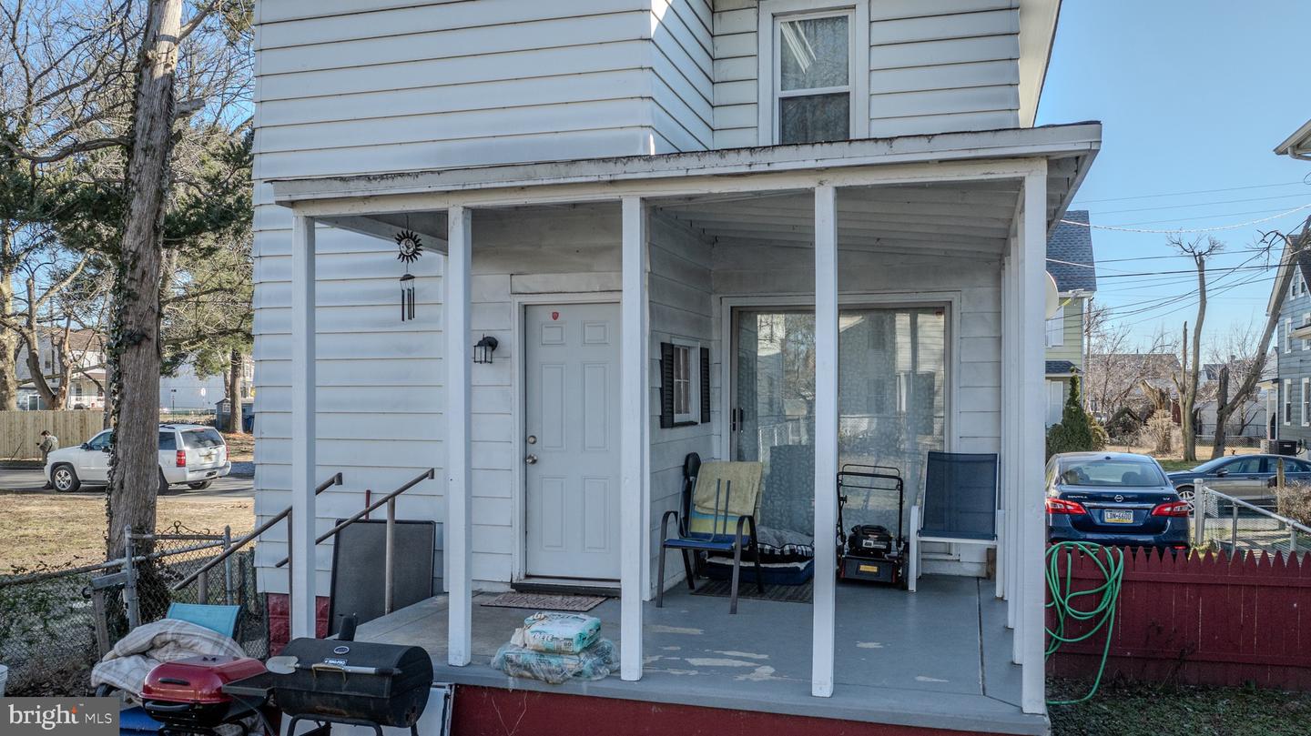 111 E Jefferson St