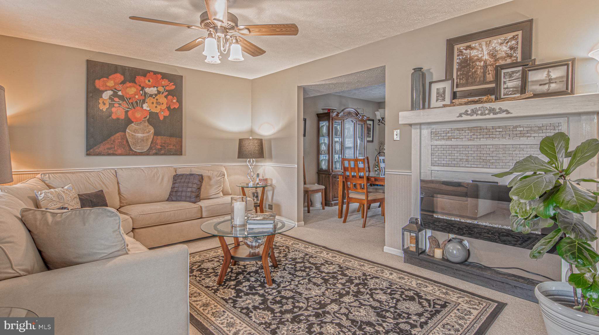 38 Hayslope Ct