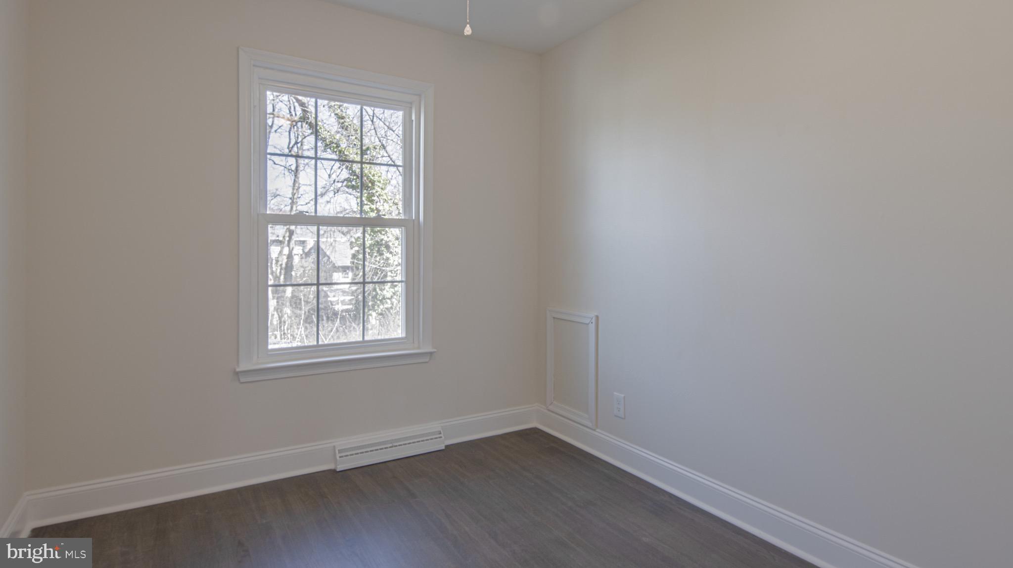 424 2nd St