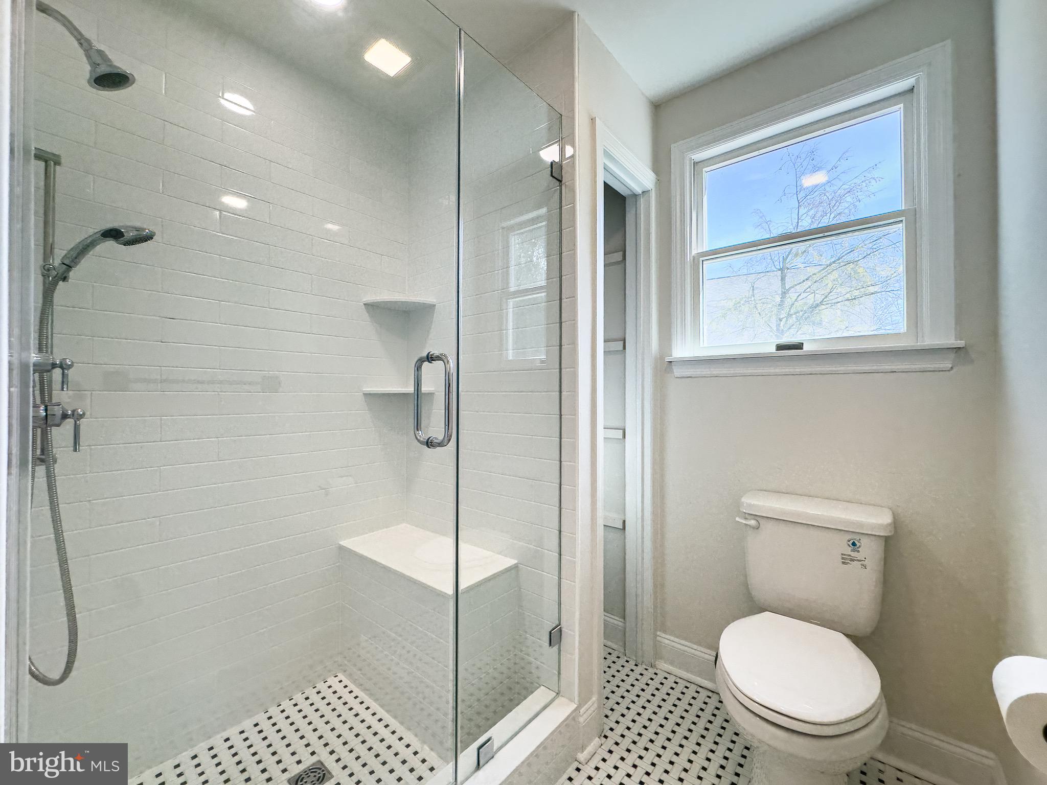 424 2nd St