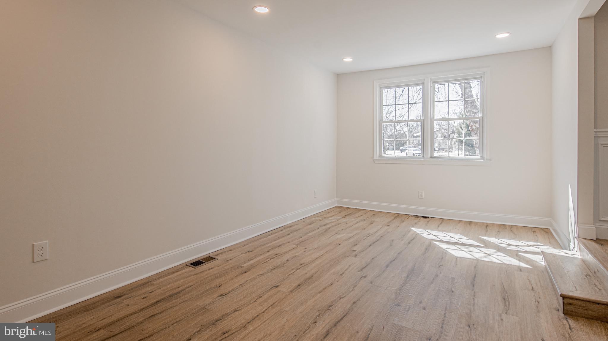 424 2nd St