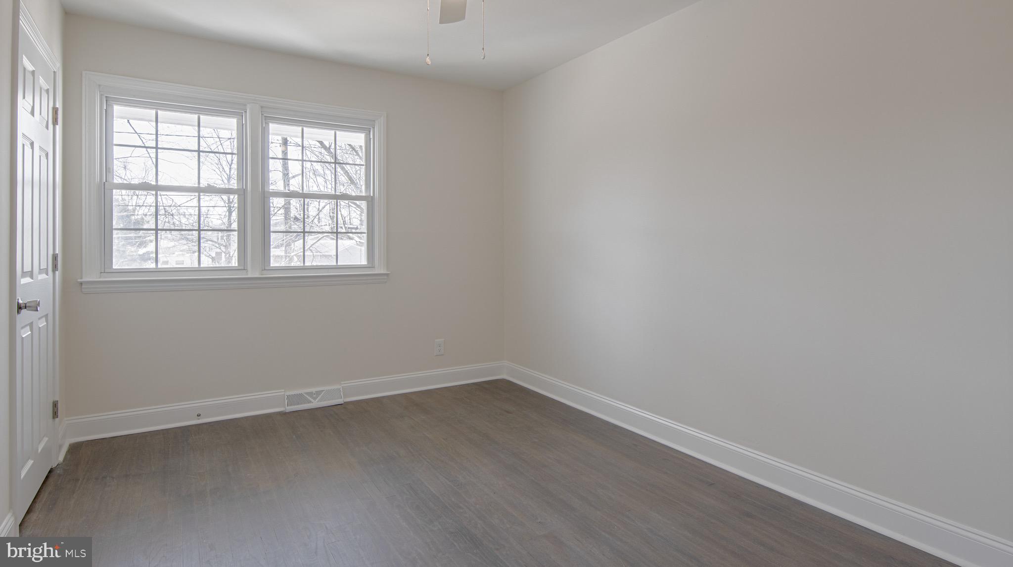 424 2nd St