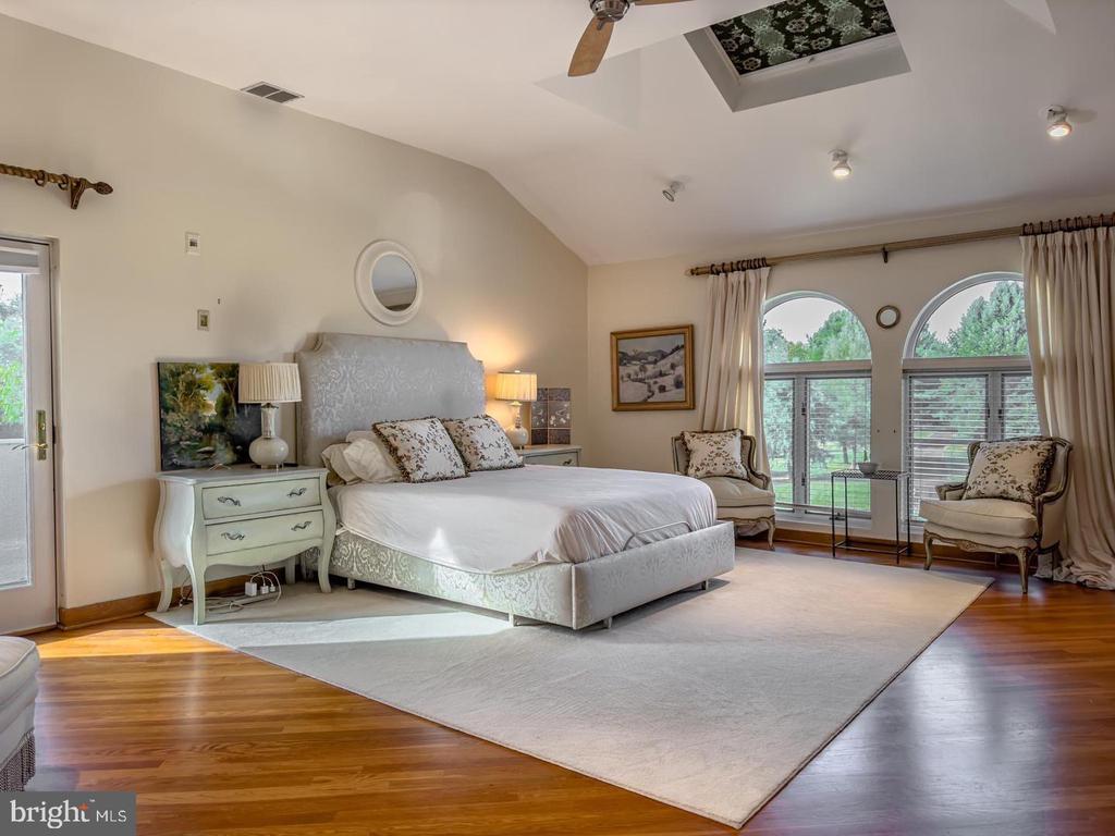 351 SWEDESBORO RD
